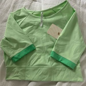 Fabletics Green Workout Top Cropped Size L